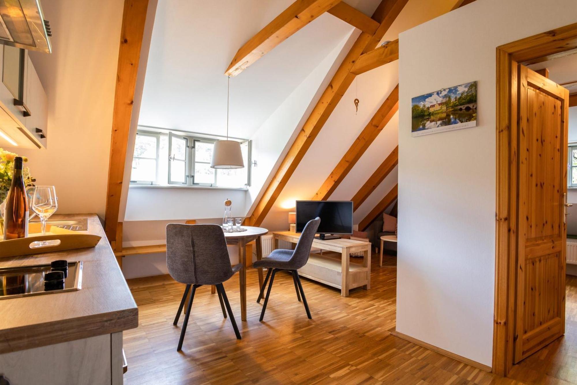 ラーデボイル Weingut Haus Steinbachヴィラ 部屋 写真