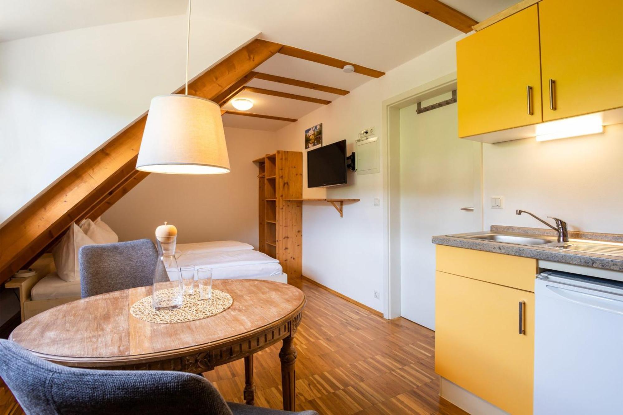 ラーデボイル Weingut Haus Steinbachヴィラ 部屋 写真
