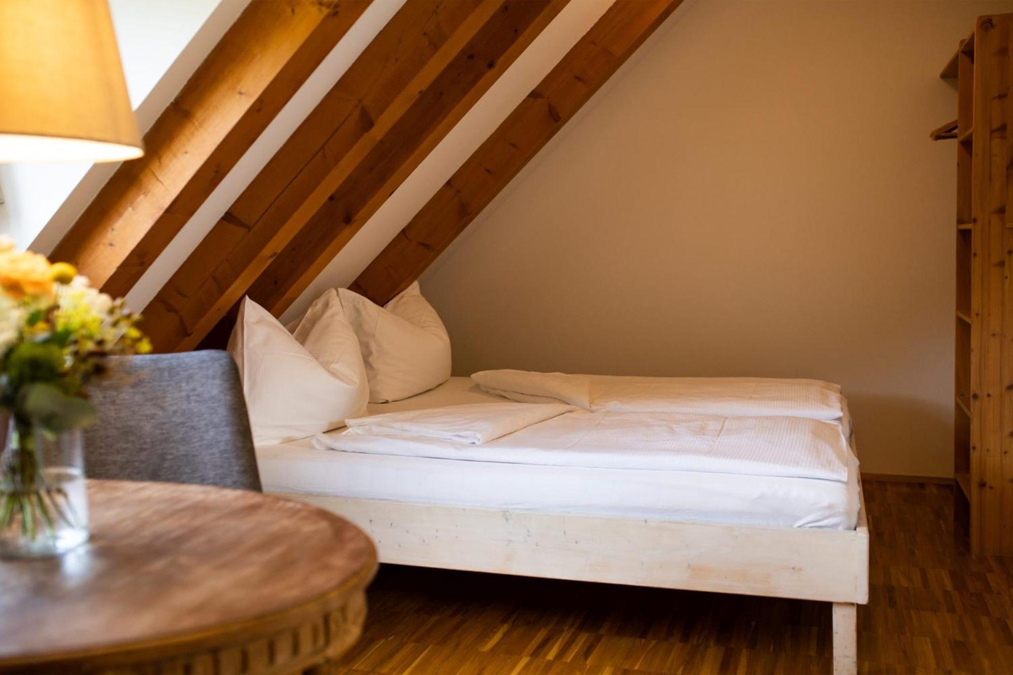 ラーデボイル Weingut Haus Steinbachヴィラ 部屋 写真